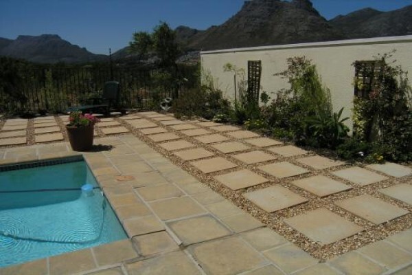 Green Themes Landscape Gardener