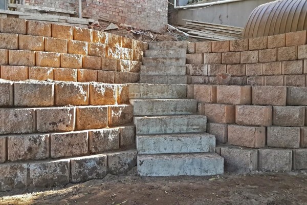 Rencas Retaining Walls