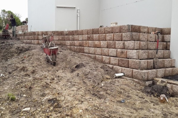 Rencas Retaining Walls