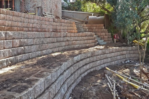 Rencas Retaining Walls