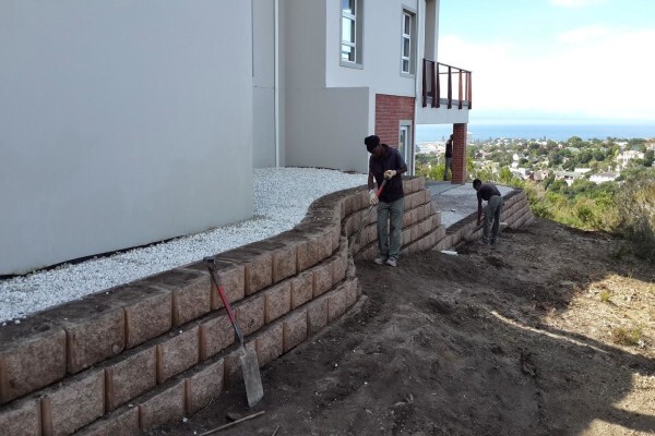 Rencas Retaining Walls
