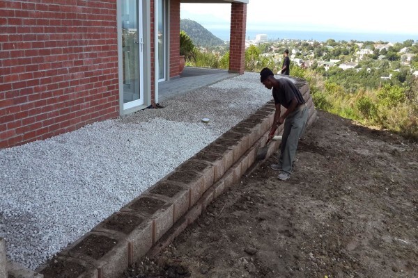 Rencas Retaining Walls