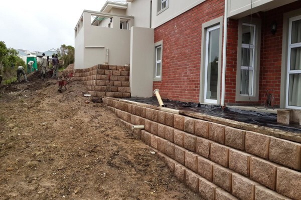 Rencas Retaining Walls