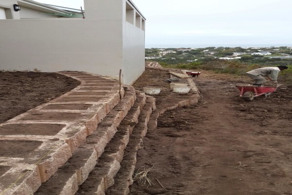 Rencas Retaining Walls