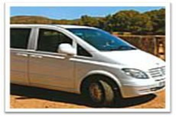 J M & E L Taxis