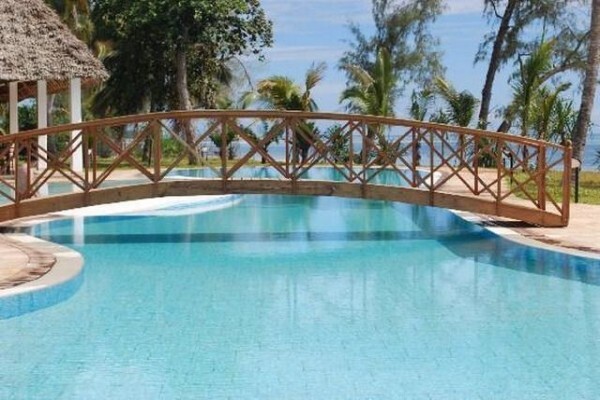 Rove Africa Islands & Safaris