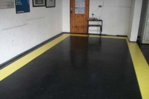 Rugged Products (Pvc Interlocking Floor Tiles)