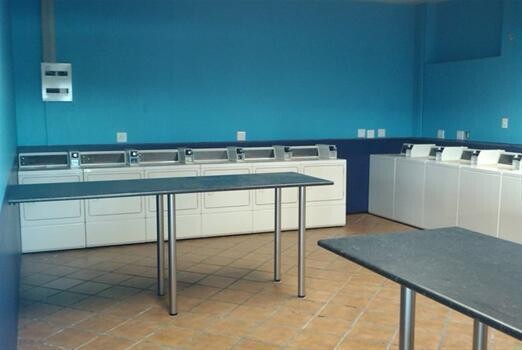 24Hr Launderette