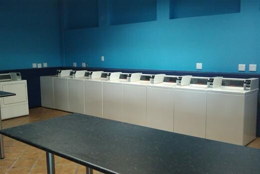 24Hr Launderette