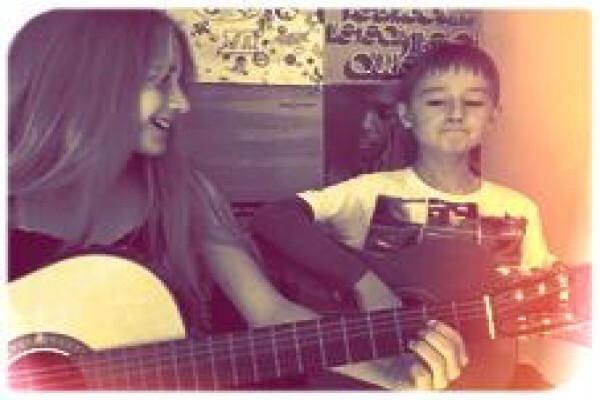 Noisy Canvas Guitar Studio