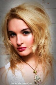 Robert Isworthy - Elite Stylist Hairdresser
