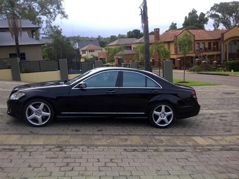 Jpd Limousine & Chauffeur Service