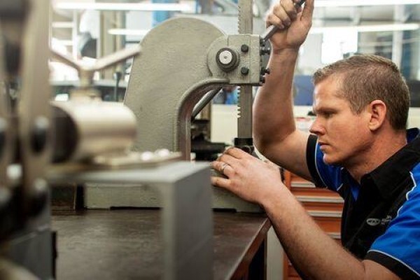 Revolution Steering Specia