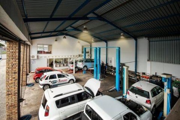 Revolution Steering Specia