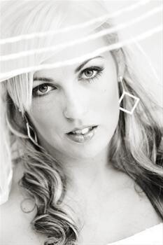 Professional Make-Up Artist - Cindi Brummer