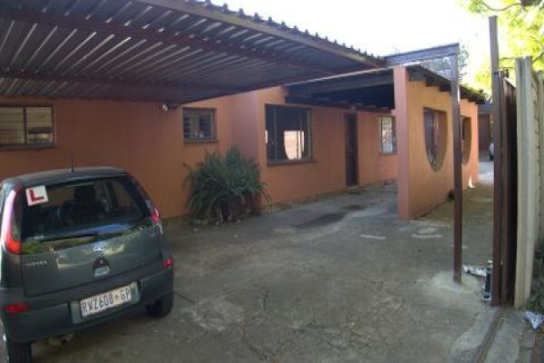 Fontainebleau Houseshare