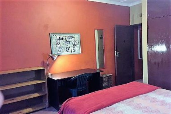 Fontainebleau Houseshare