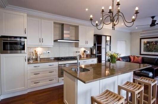 Lexis Renvations Bathrooms Kitchens