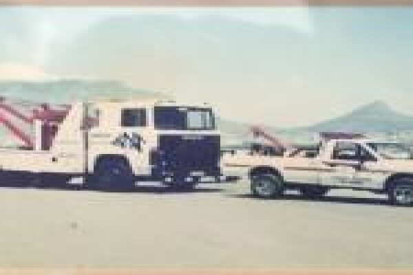 Gardens Towing 24 Hrs