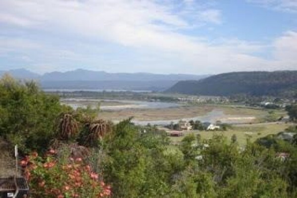 Sedgefield Real Estate - Re/Max Lakes