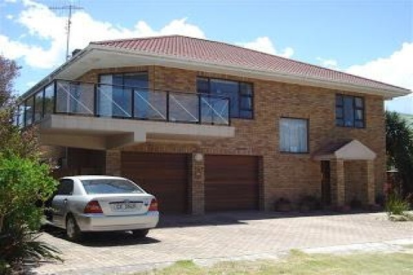 Sedgefield Real Estate - Re/Max Lakes