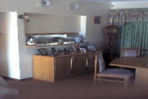 Hillview House