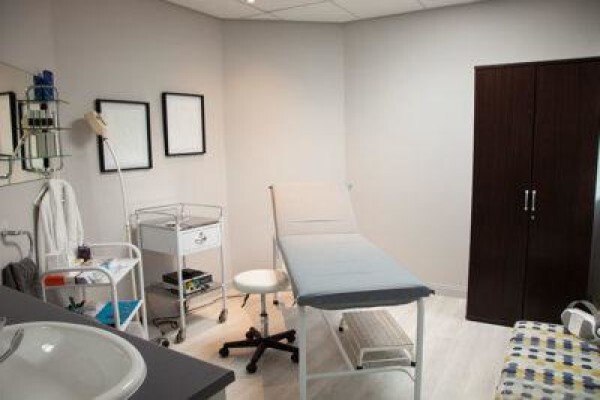 Dr Anton Potgieter - Plastic & Reconstructive Surgeon