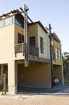 Amadada Beach Lodge