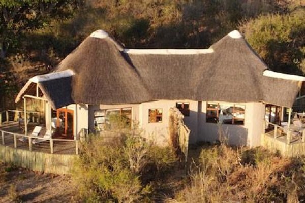 Nambiti Plains Private Game Lodge
