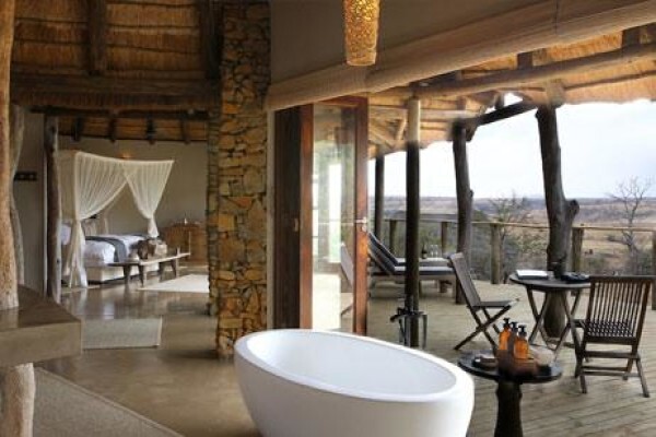 Nambiti Plains Private Game Lodge