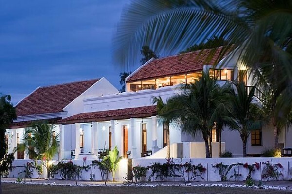 Oceans Islands And Safaris