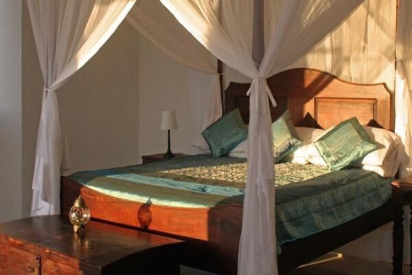 Oceans Islands And Safaris