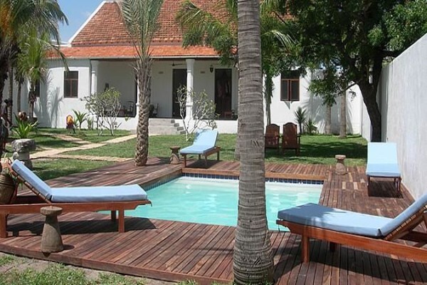 Oceans Islands And Safaris