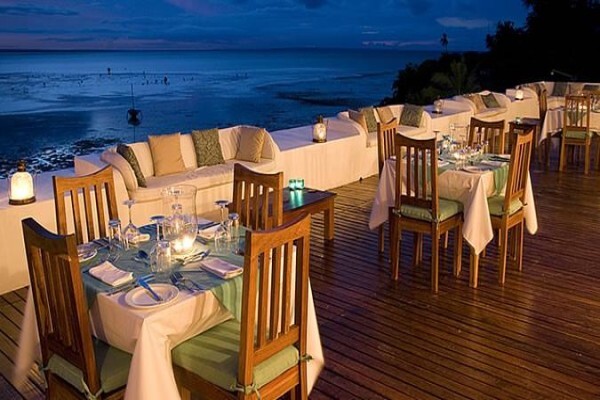 Oceans Islands And Safaris