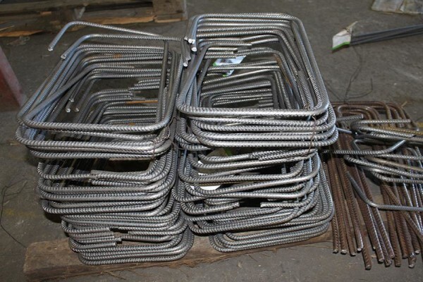 D And E Steel