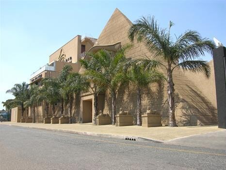 The Pyramid Spa & Beauty School