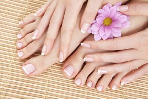 Yolandi'S Nail Salon