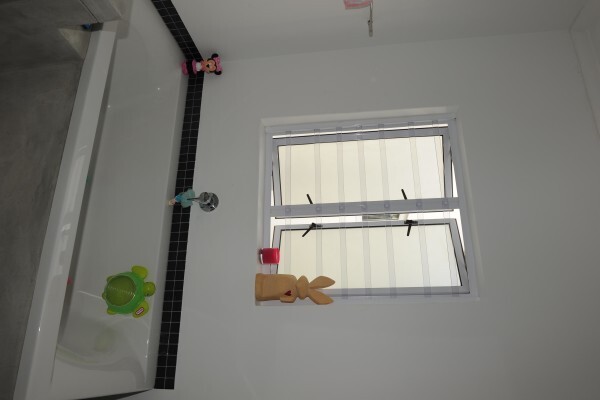 Viewprotect - Armed, Transparent Burglar Bars