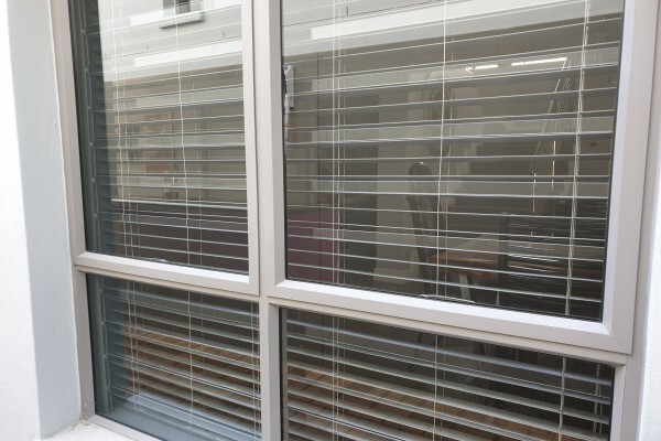 Viewprotect - Armed, Transparent Burglar Bars