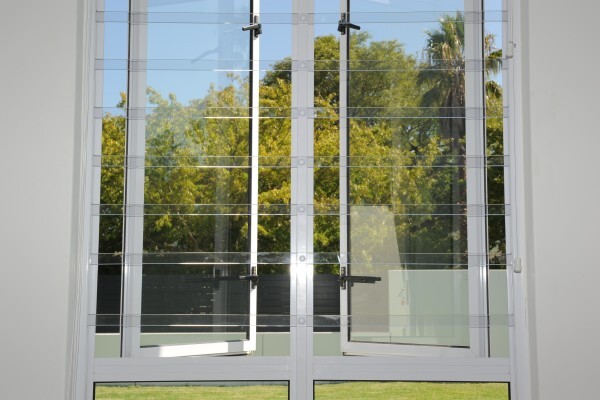 Viewprotect - Armed, Transparent Burglar Bars
