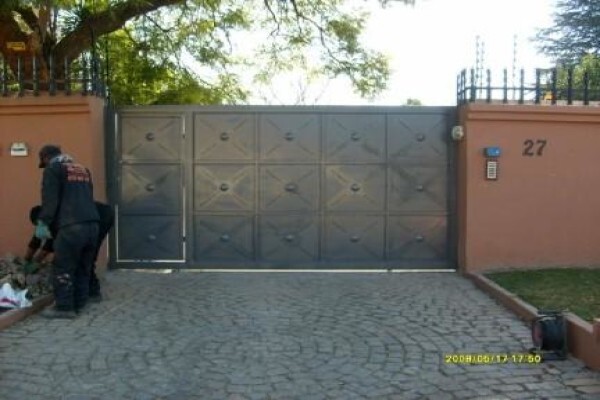 Pro Active Security & Steelworks