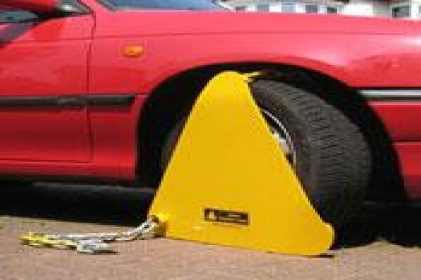 Triangle Clamp