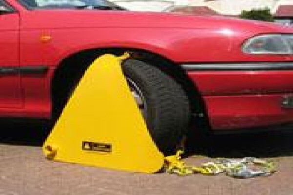 Triangle Clamp