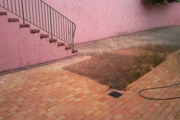 Pressure-It :: Pressure Cleaning Specialists