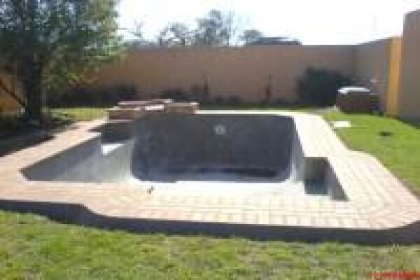 Medallion Pools