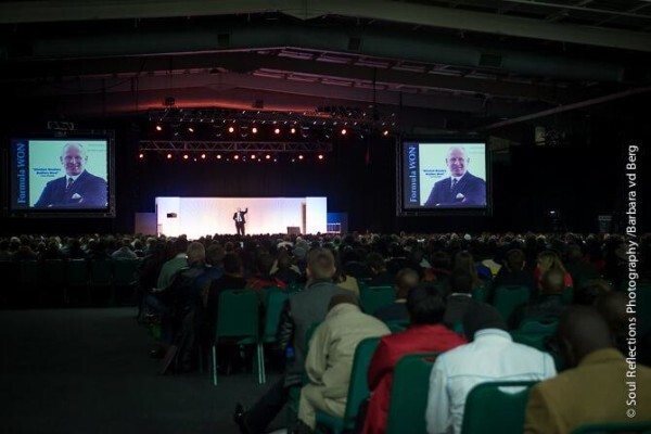Professional Business Speakers & Motivational Presenters
