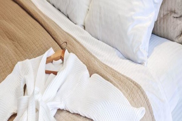 Cavelli Linen