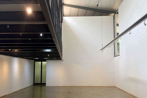 Kznsa Gallery