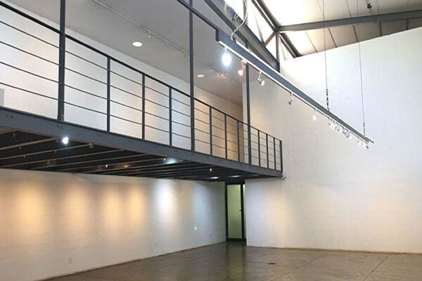 Kznsa Gallery