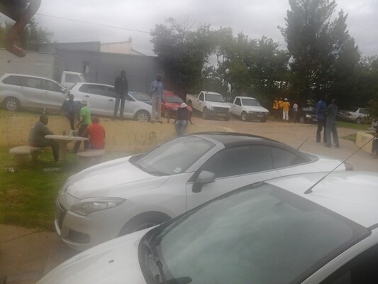 Thabo'S And Braa Tau Transport